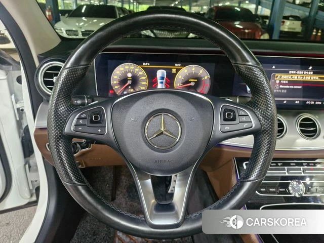 Mercedes-Benz E-Class W213 id 4703650 из Кореи 18
