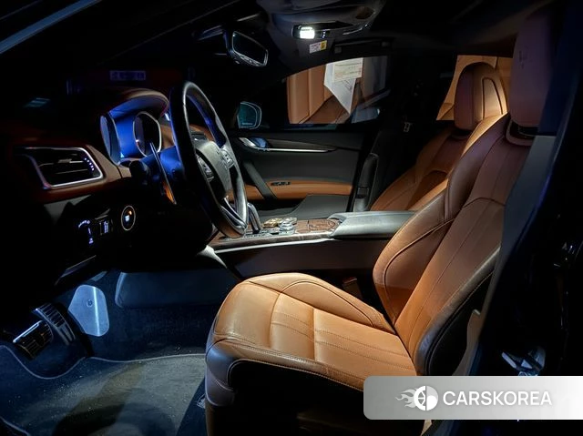 Maserati Ghibli id 3852696 из Кореи 14