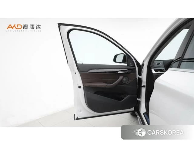 BMW X1 id 4258490 из Китая 8