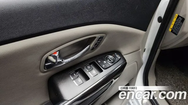 Kia The New Carnival id 2675155 из Кореи 18