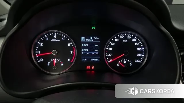 Kia Stonic id 2941316 из Кореи 18