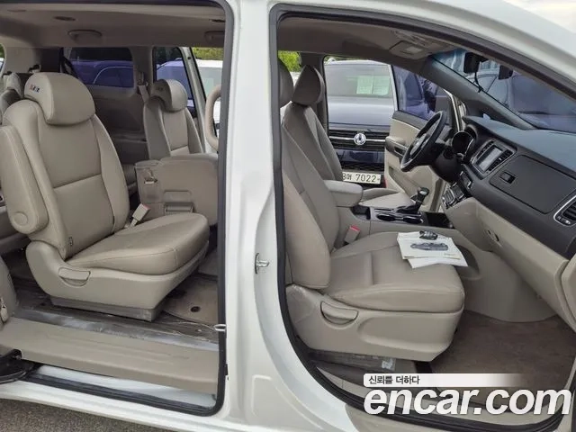 Kia The New Carnival id 2924750 из Кореи 18