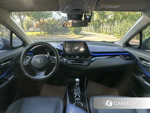 Toyota C-HR id 4297822 из Китая 8
