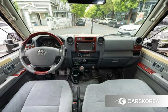 Toyota Land Cruiser 70 Series id 4239705 из Китая 24