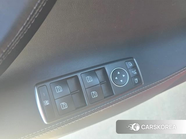 Tesla Model S id 3905602 из Кореи 17