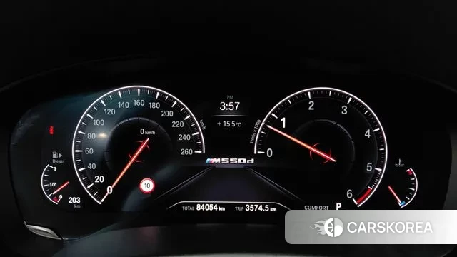 BMW 5 Series (G30) id 3391123 из Кореи 18