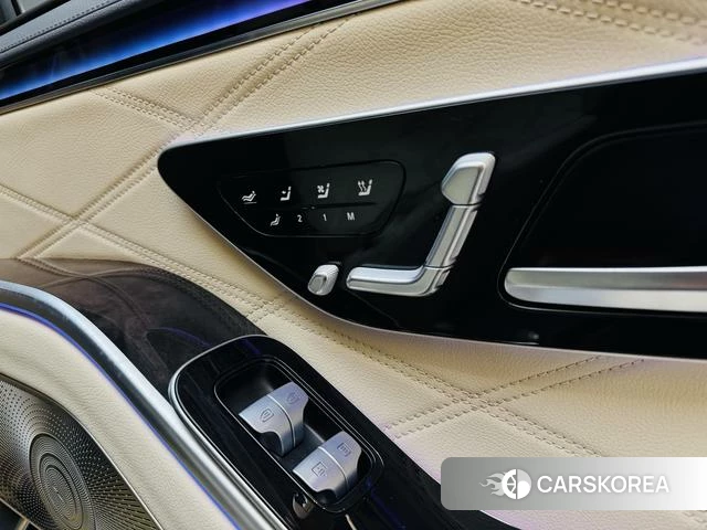 Mercedes-Benz Maybach S-class id 4276758 из Китая 21