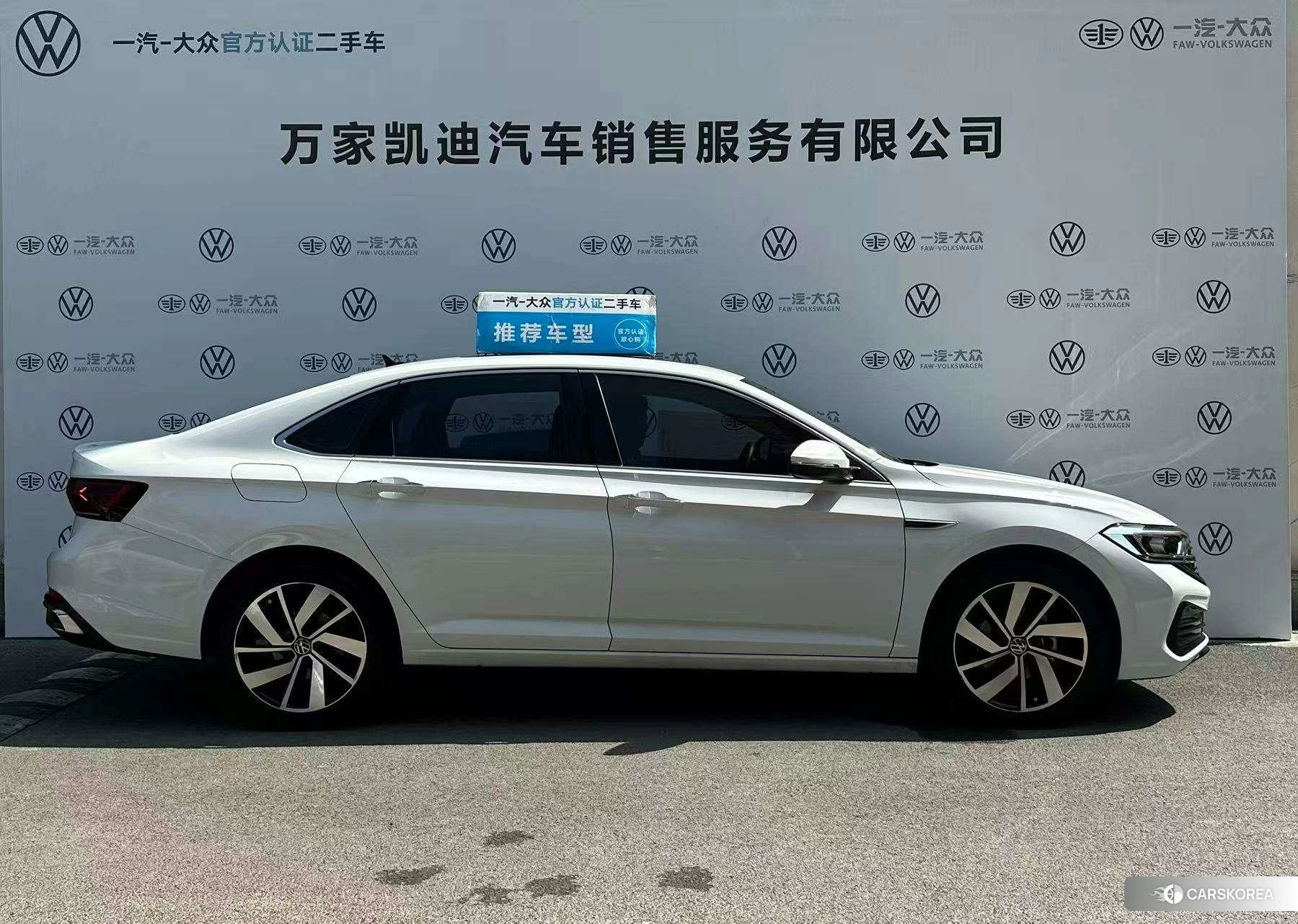 Volkswagen Sagitar id 4473523 из Китая 32