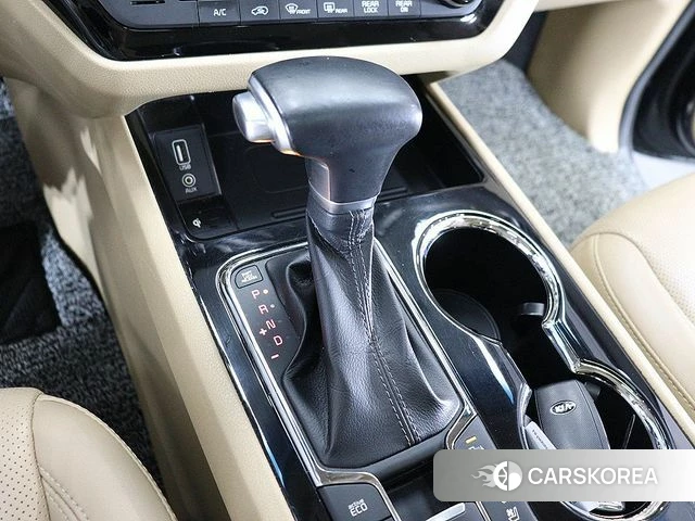 Kia The New Carnival id 4471718 из Кореи 18