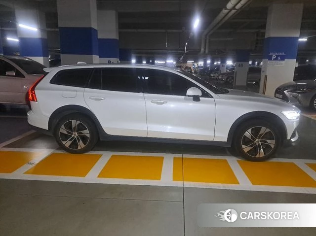Volvo V60 Cross-Country 2nd Generation id 4324141 из Кореи 18