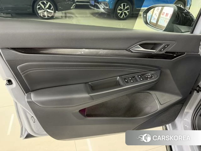 Volkswagen Golf id 4334859 из Китая 19