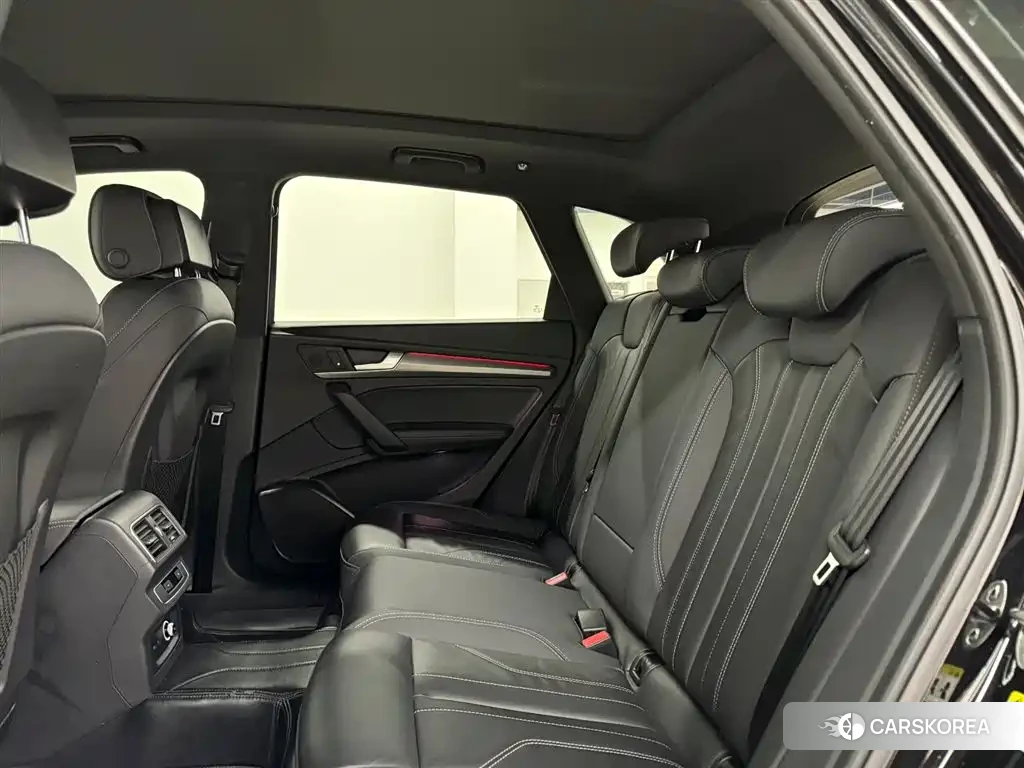 Audi Q5L id 4548115 из Китая 17