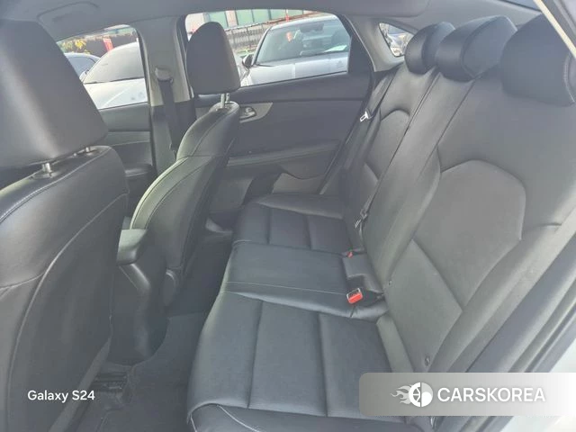 Kia Come New K3 id 4722308 из Кореи 18