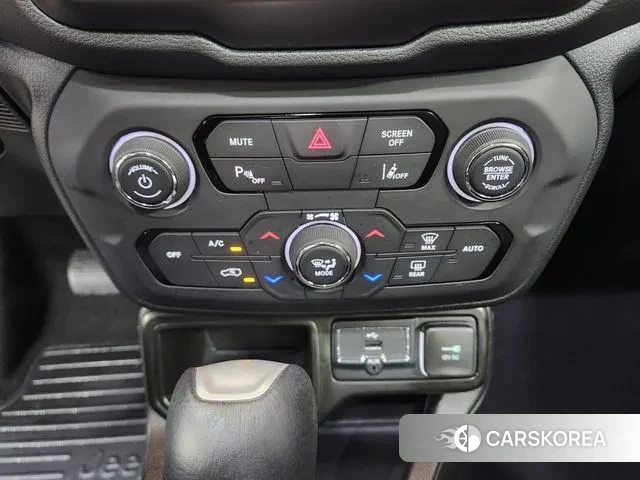 Jeep Renegade id 3256718 из Кореи 18