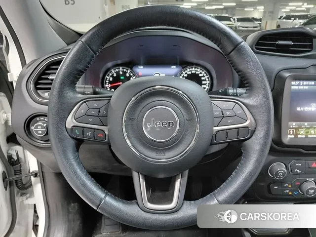 Jeep Renegade id 3037664 из Кореи 16