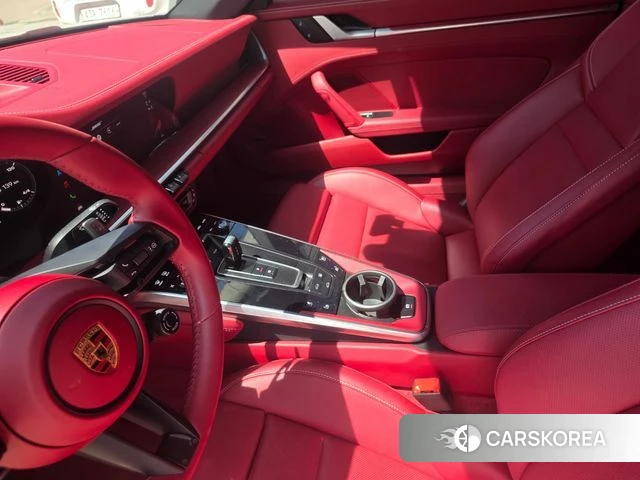 Porsche 911(992) id 3982032 из Кореи 12