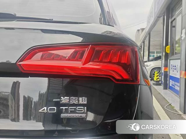 Audi Q5L id 4300348 из Китая 14