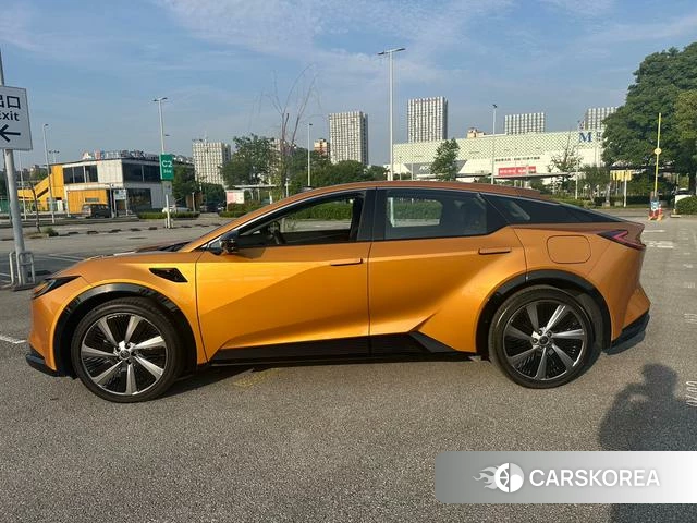 Toyota bZ5 id 4334817 из Китая 15