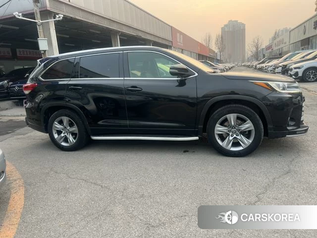Toyota Highlander id 4228454 из Китая 18