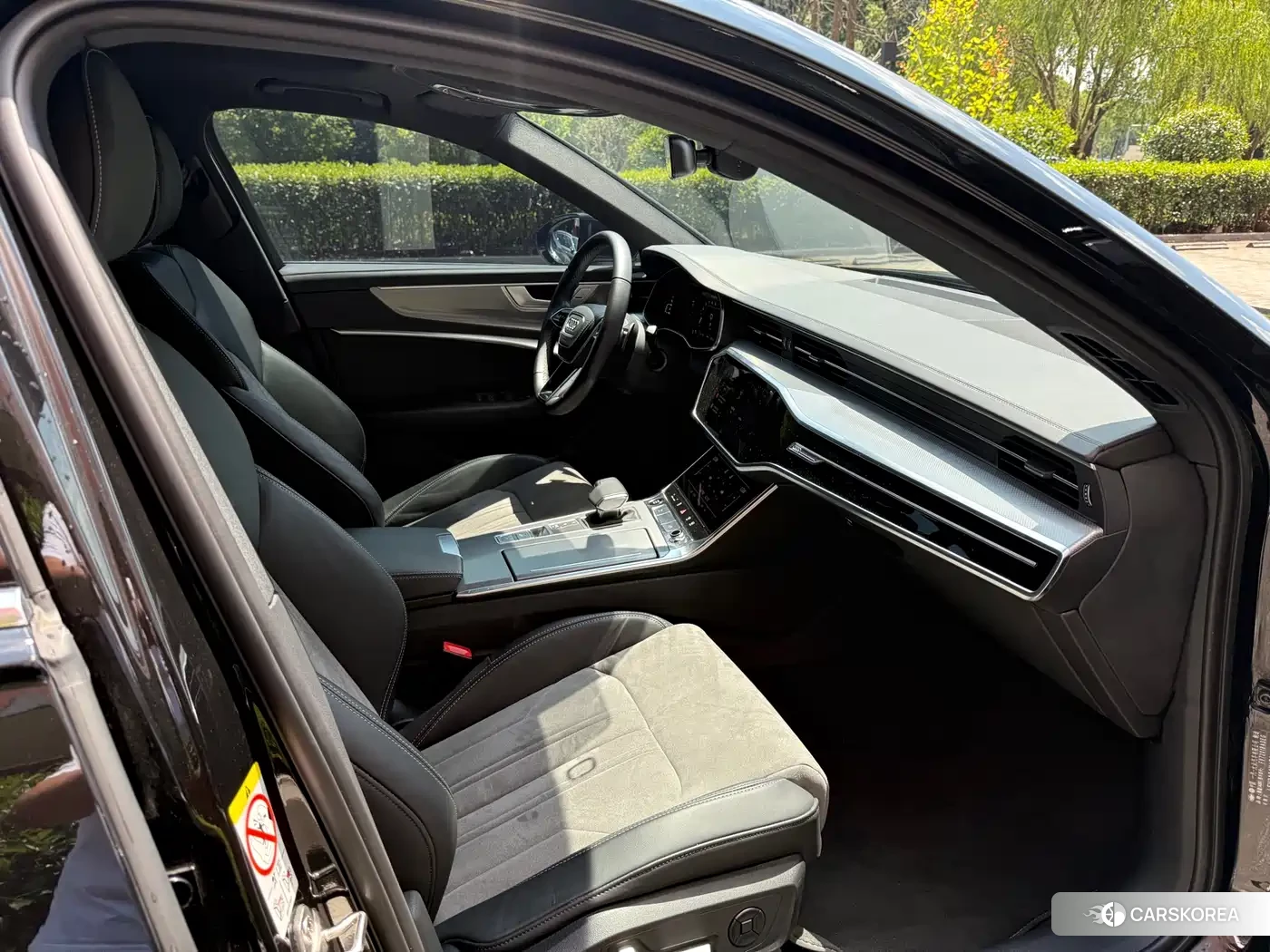 Audi A6L id 4547322 из Китая 14