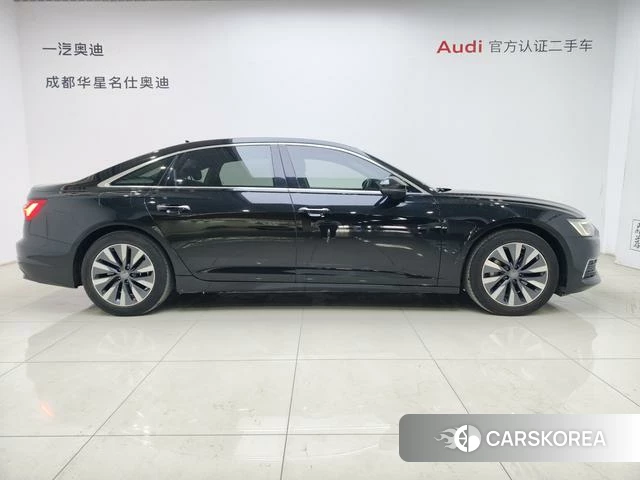 Audi A6L id 4261584 из Китая 19