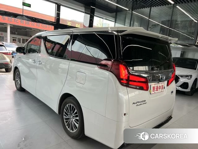 Toyota Elfa id 4258043 из Китая 12