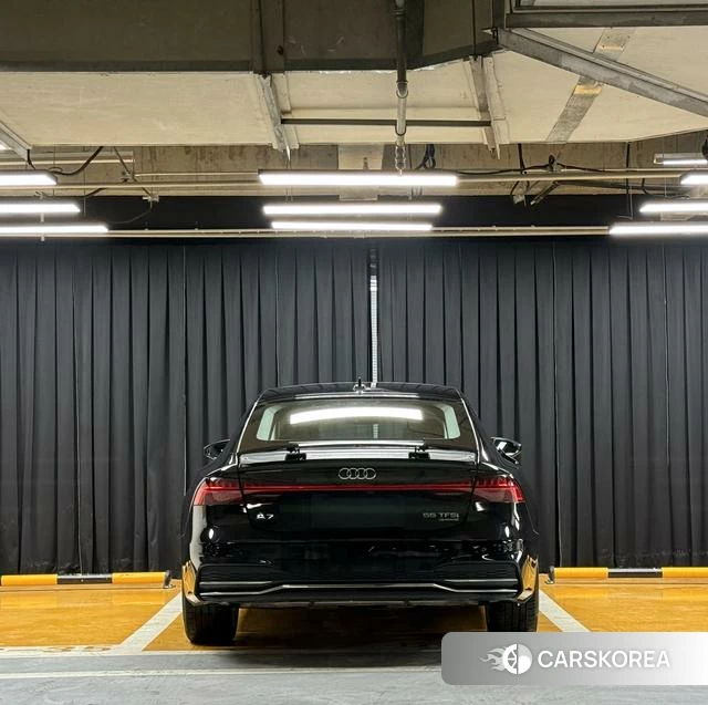 Audi A7 id 4208139 из Китая 17