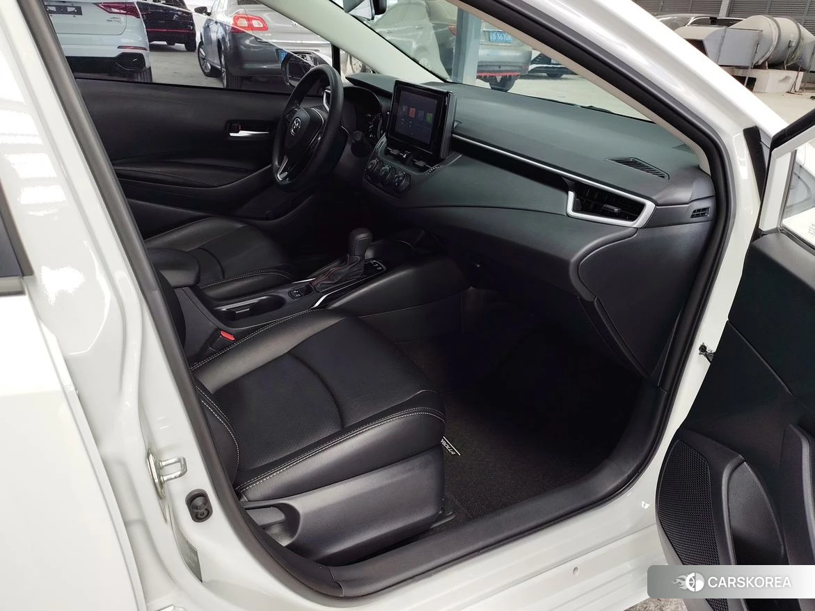 Toyota Corolla id 4498667 из Китая 9
