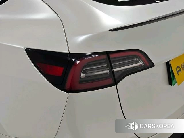 Tesla Model Y id 3908030 из Китая 18