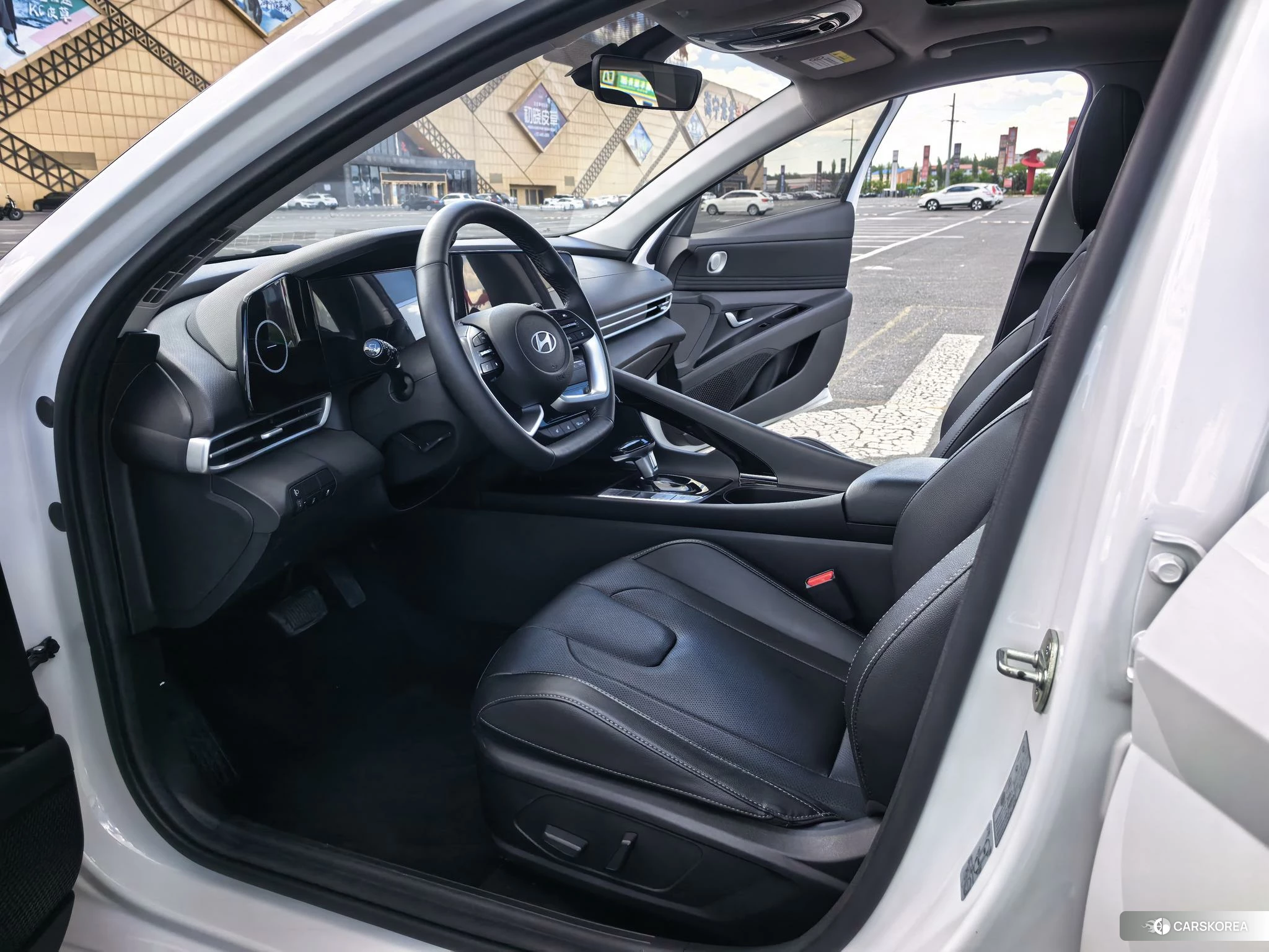Hyundai Elantra id 4426589 из Китая 19