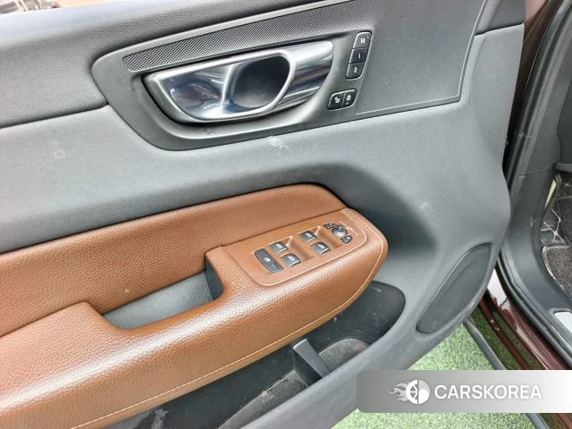 Volvo XC60 id 4208799 из Китая 21