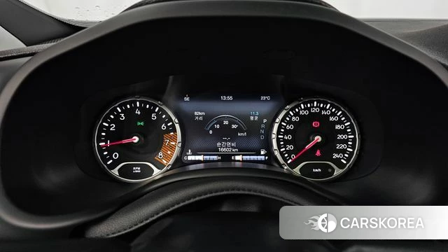 Jeep Renegade id 4604040 из Кореи 18