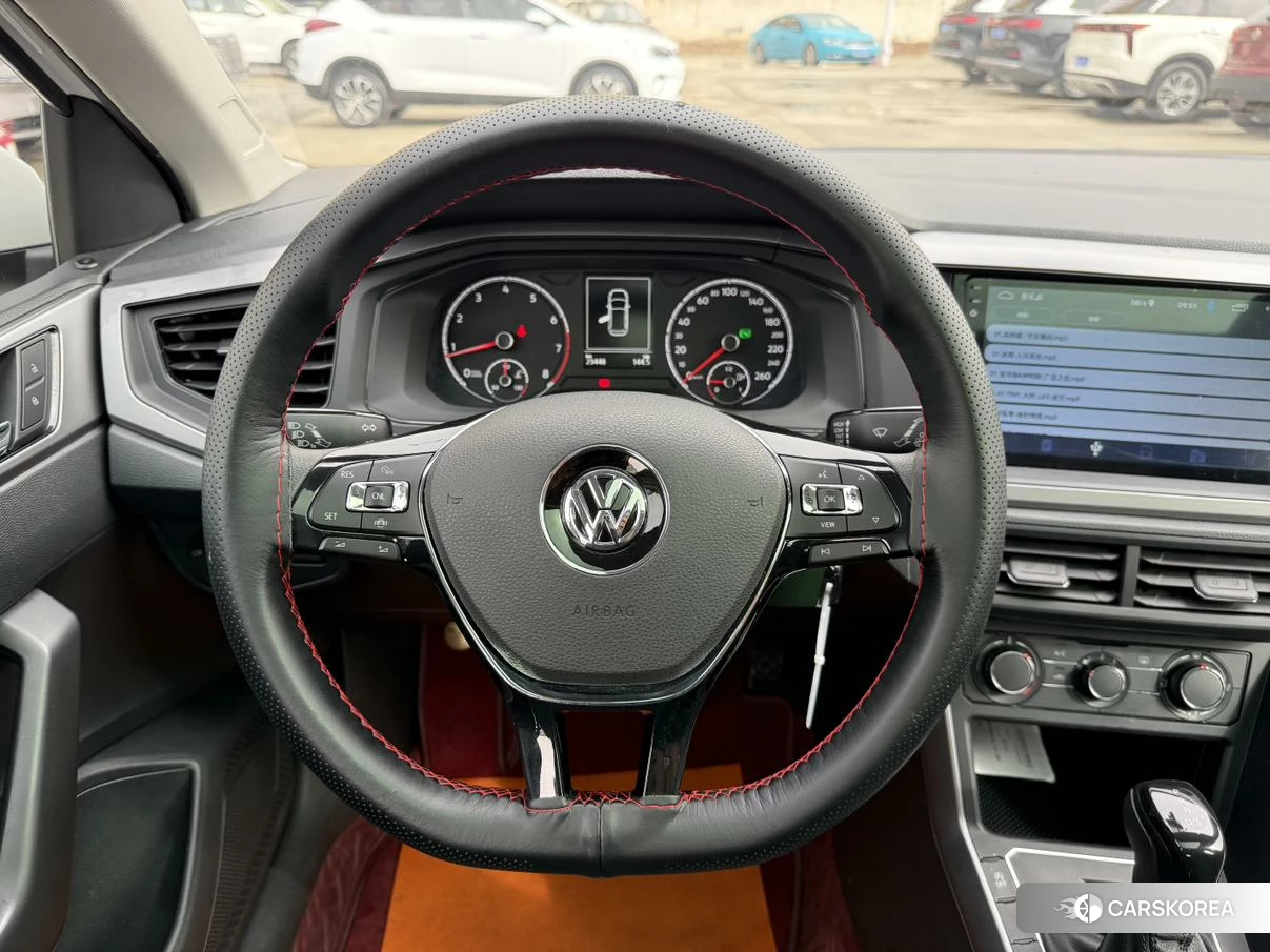 Volkswagen Polo id 4510880 из Китая 14