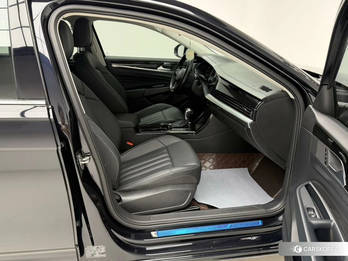 Volkswagen Passat PHEV id 4420765 из Китая 16