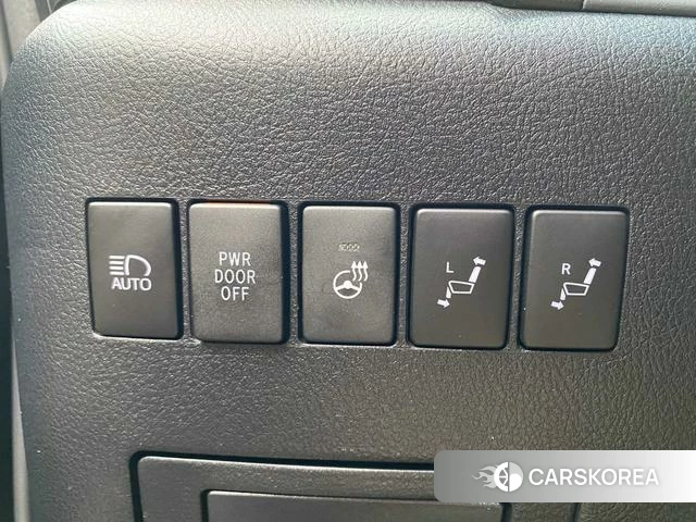 Toyota Elfa id 4333453 из Китая 28