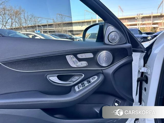 Mercedes-Benz Class C id 4313750 из Китая 21
