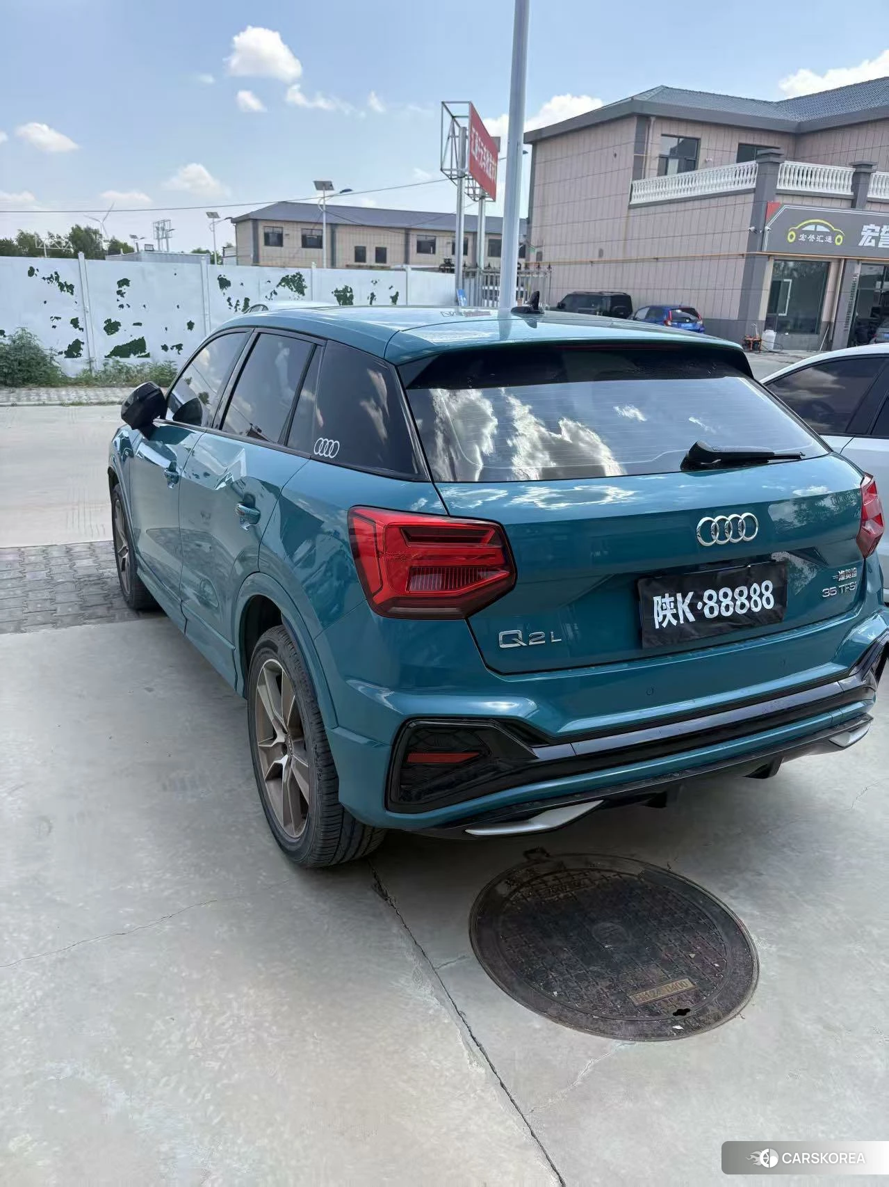 Audi Q2L id 4479583 из Китая 8