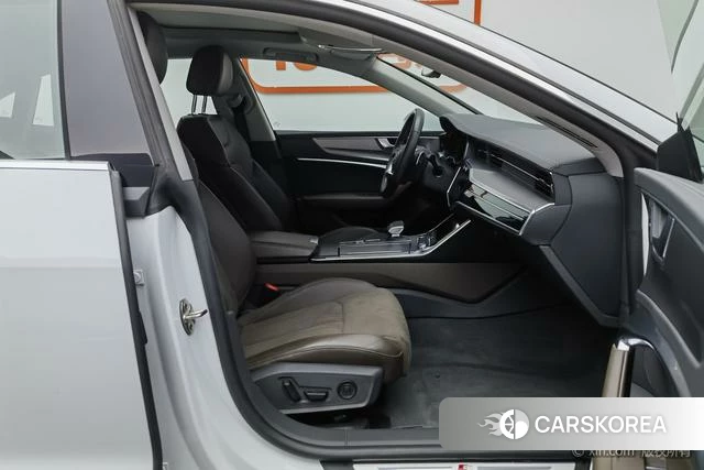 Audi A7L id 4275678 из Китая 22