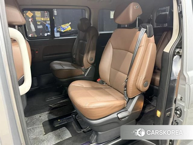 Hyundai The New Grand Starex id 4568558 из Кореи 18