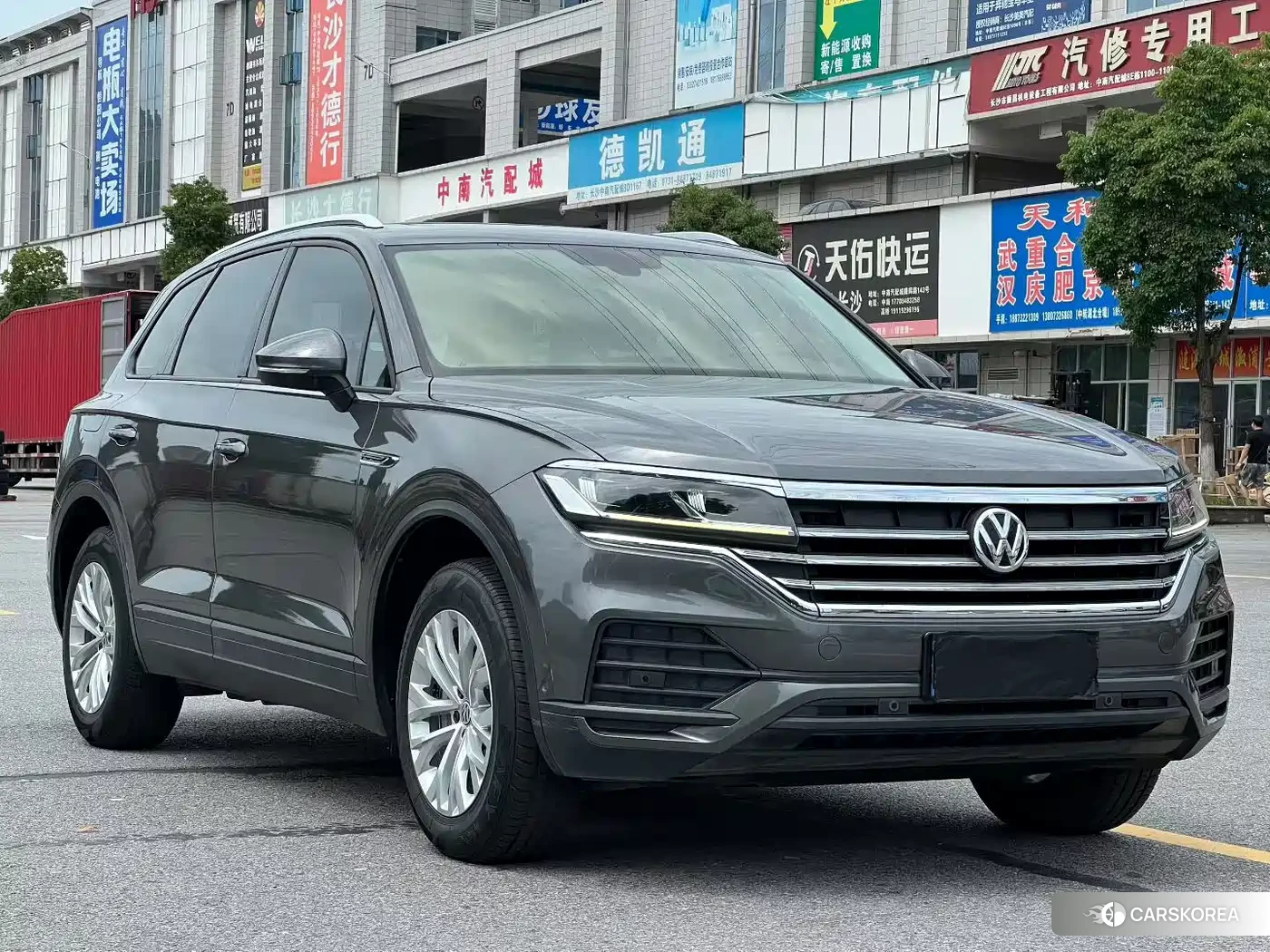 Volkswagen Touareg id 4539161 из Китая 8