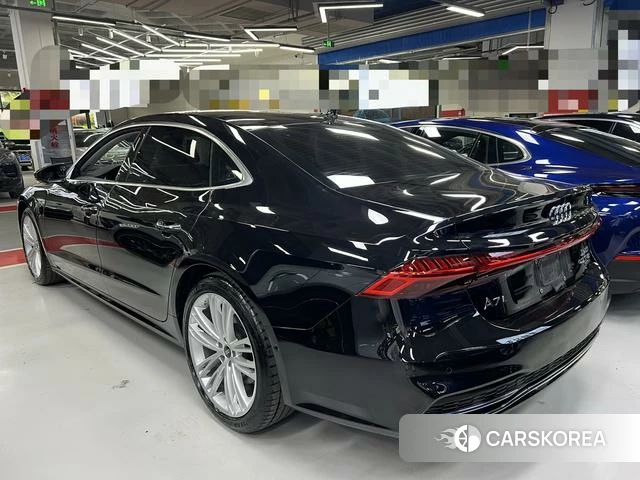 Audi A7L id 4328623 из Китая 16