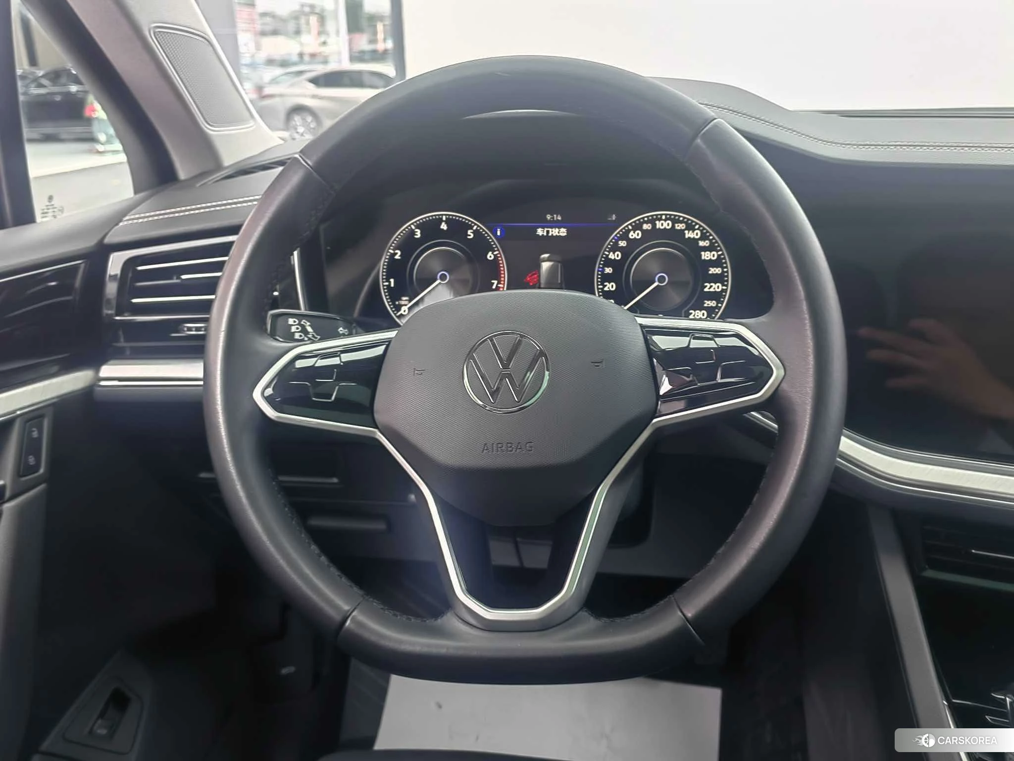 Volkswagen Touareg id 4426707 из Китая 13