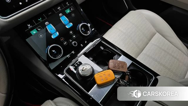 Land Rover Range Rover Velar id 4865462 из Кореи 39