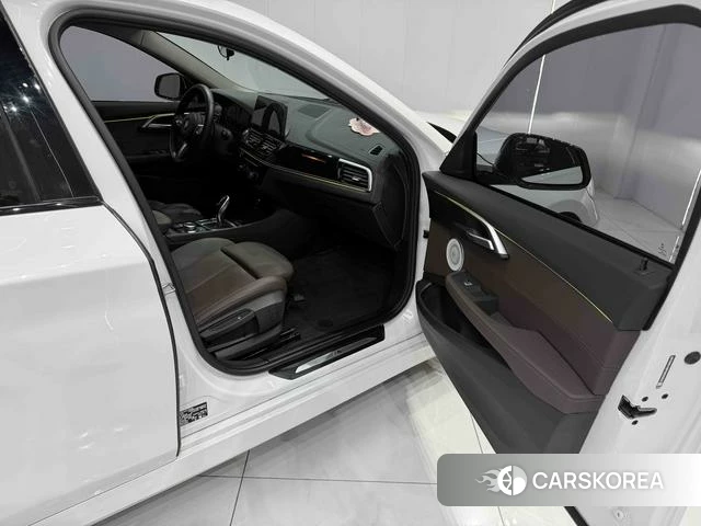 BMW 1 series id 4333786 из Китая 18