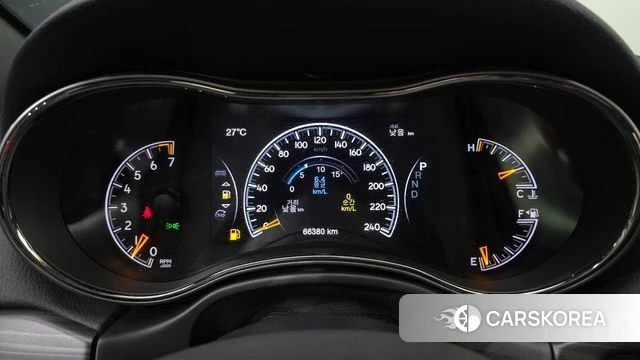 Jeep Grand Cherokee id 4708261 из Кореи 31