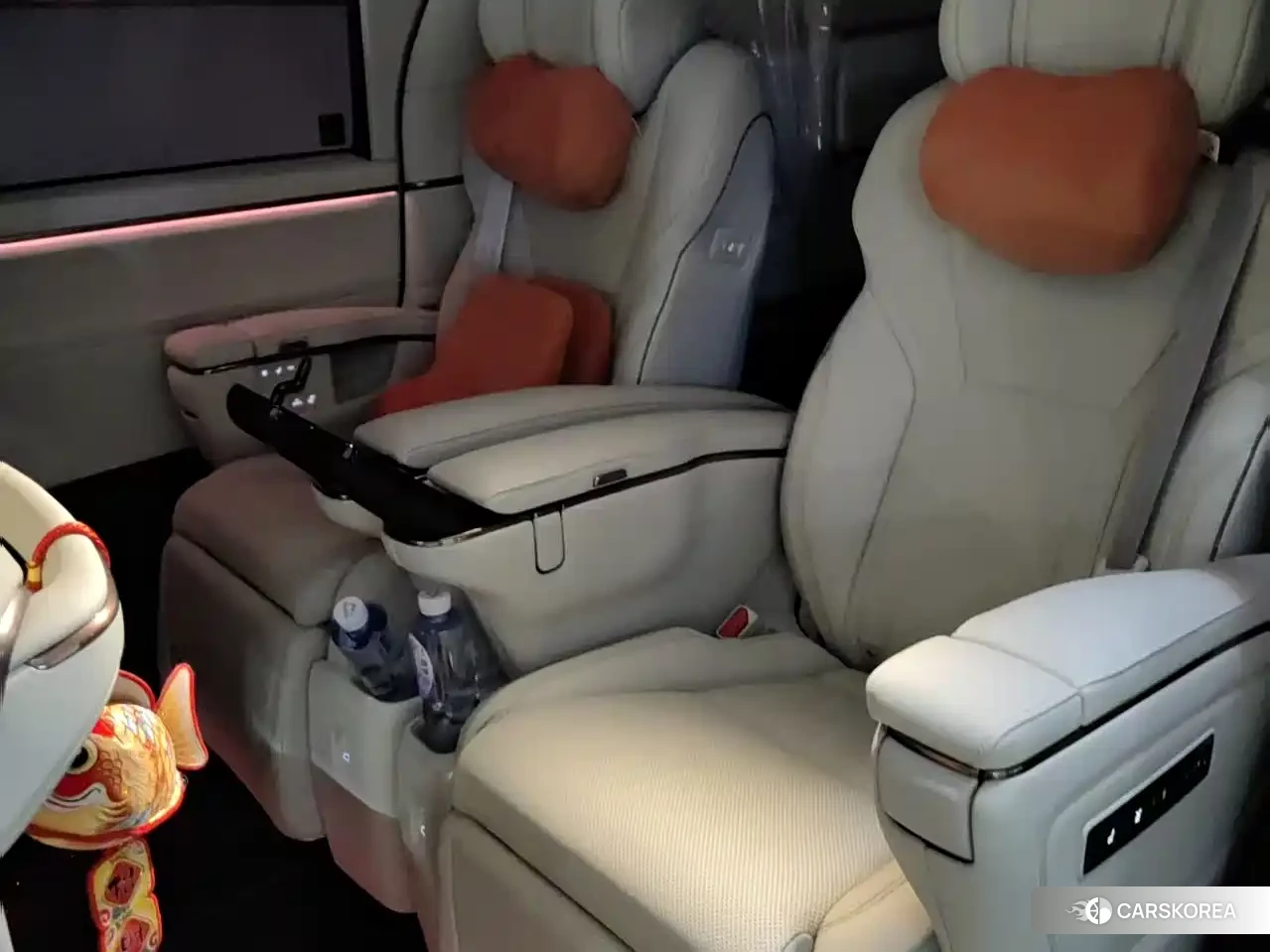 Lexus LM id 4559697 из Китая 8