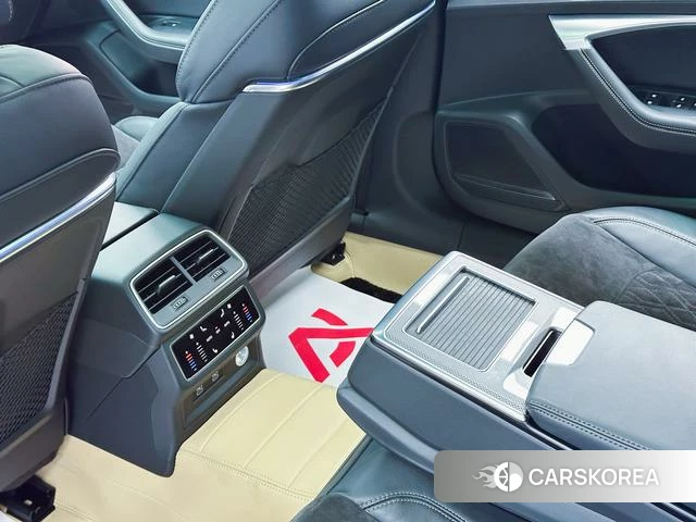 Audi A6L id 4258627 из Китая 23