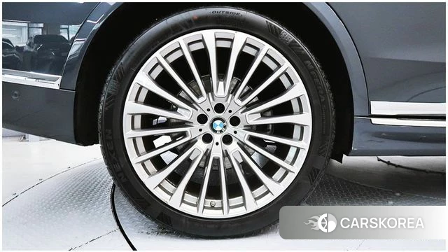 BMW X7 (G07) id 3842598 из Кореи 18