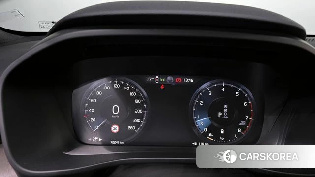 Volvo XC40 id 3839281 из Кореи 18