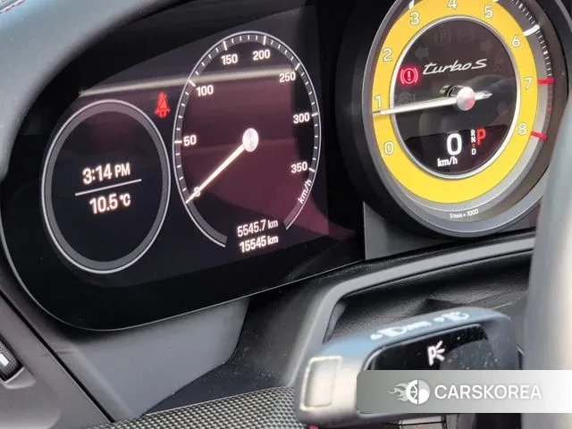 Porsche 911(992) id 3472340 из Кореи 18